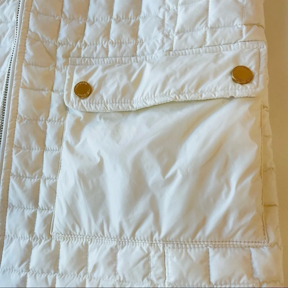 ❤️ TORY BURCH Tricia White puffer Vest Size XS M24